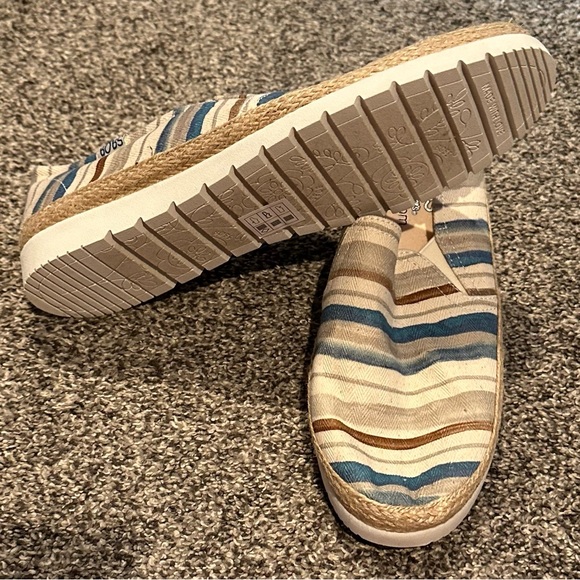 Sketchers Bob Shoes Size 9 - Picture 4 of 5